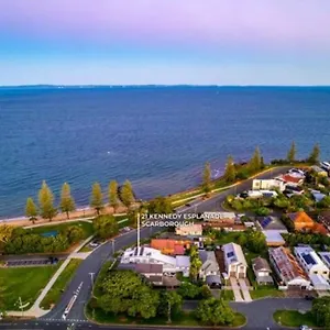 Holiday home Beachside Beauty- Large Family In, Scarborough